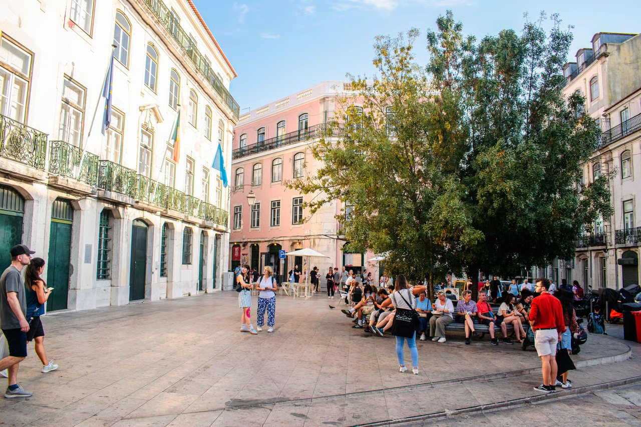 Lisbon: Alfama, Mouraria & an Evening of Fado — 5
